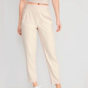Old navy Powersoft tapered pants